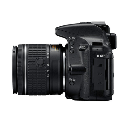 Cámara REFLEX NIKON D5600 Lente NIKKOR AF-P DX 18-55 mm